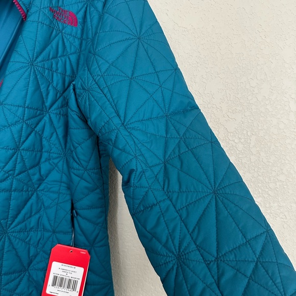 Ladies North Face Jacket - Picture 7 of 10